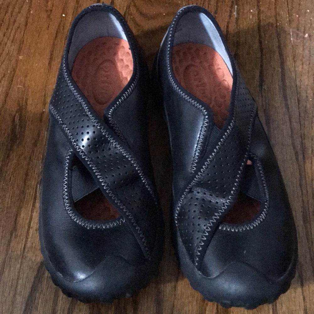 Women’s shoes